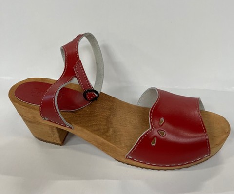 Sanita Wood Hansine Square Sandal Rød
Størrelse 42